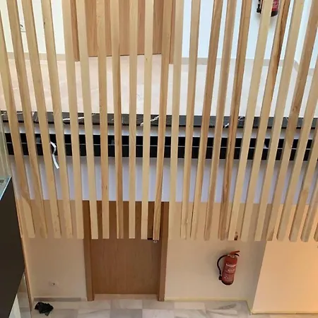 甜蜜塞维拉套房酒店 3*